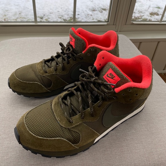 Nike MD Runners 2 Mid size 13 - Picture 1 of 8
